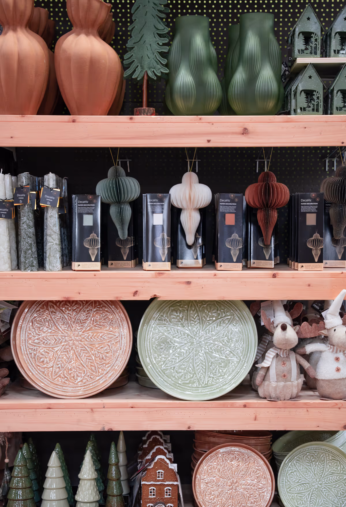 Foto dello showroom BorgoCasa a Saluzzo con ambientazioni casa e living