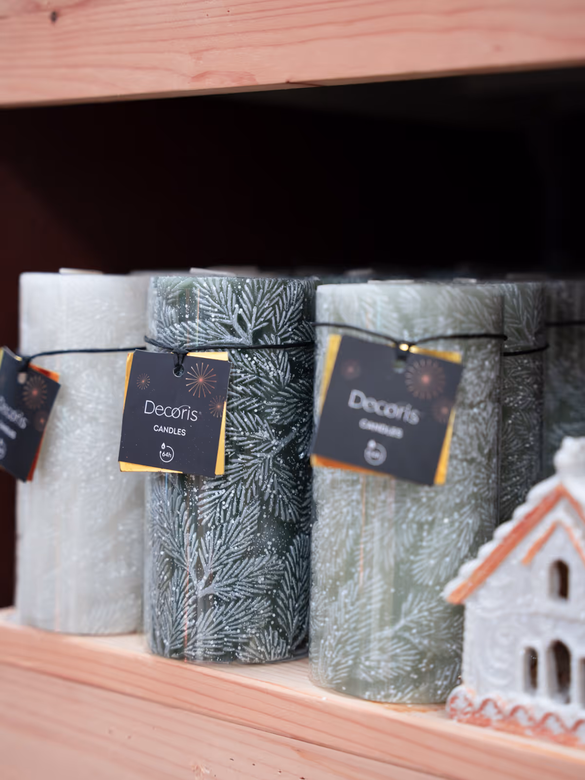 Foto dello showroom BorgoCasa a Saluzzo con ambientazioni casa e living