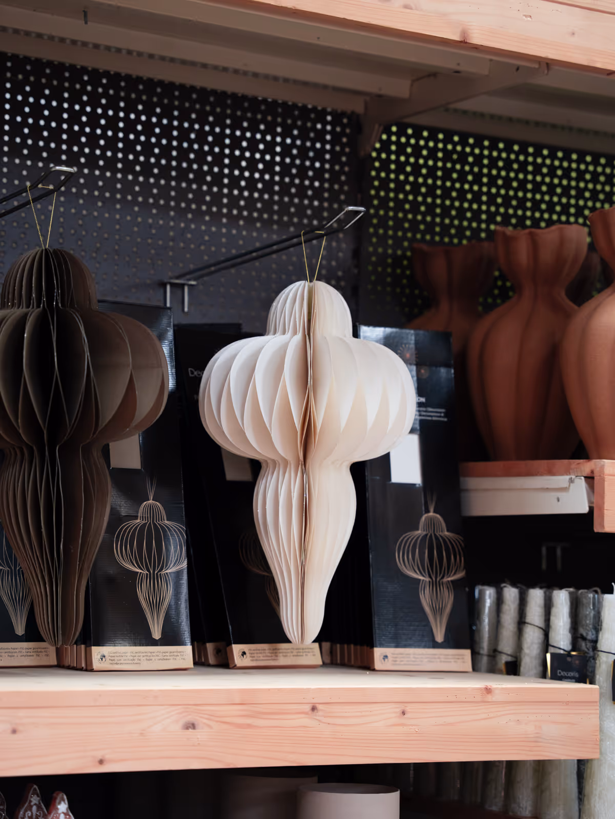 Foto dello showroom BorgoCasa a Saluzzo con ambientazioni casa e living