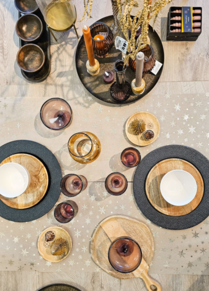 Decorazioni Natale 2025 nello showroom BorgoCasa a Saluzzo