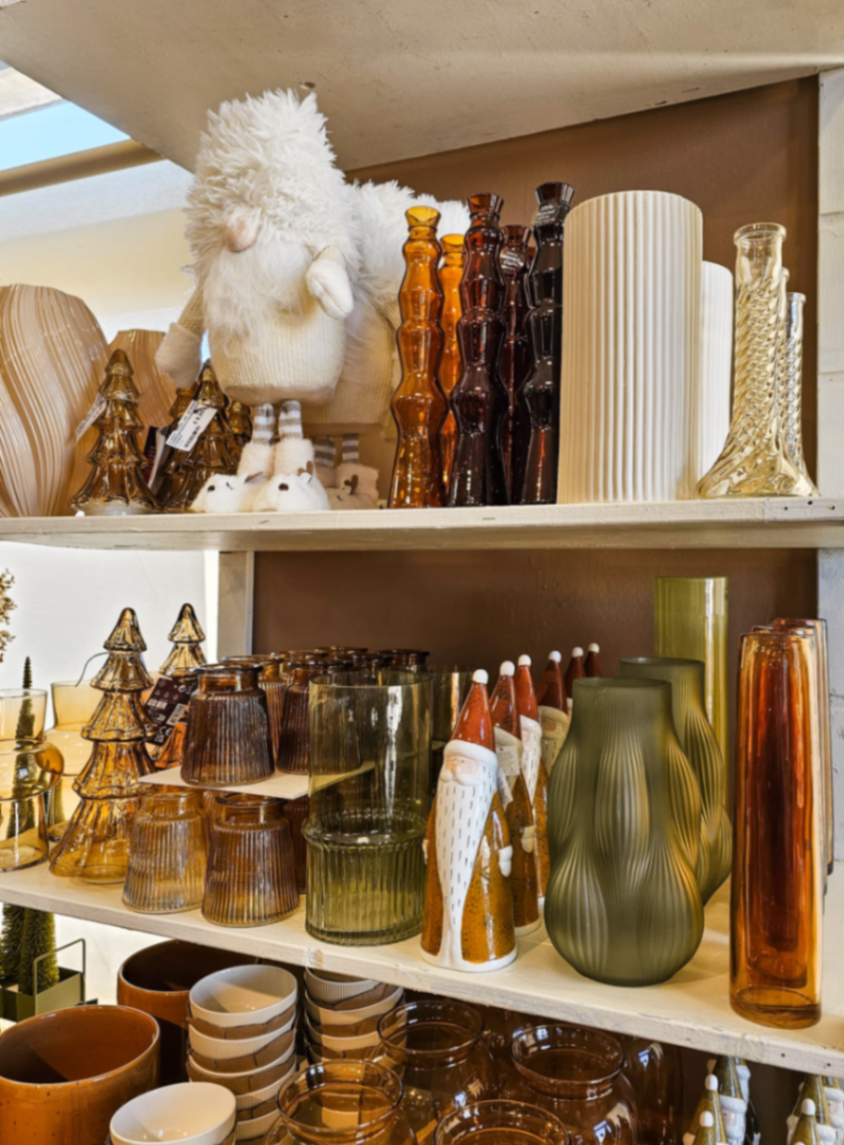 Decorazioni Natale 2025 nello showroom BorgoCasa a Saluzzo